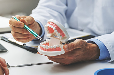 Pacific Family Dentistry | Dentures, Periodontal Treatment and Dental Cleanings